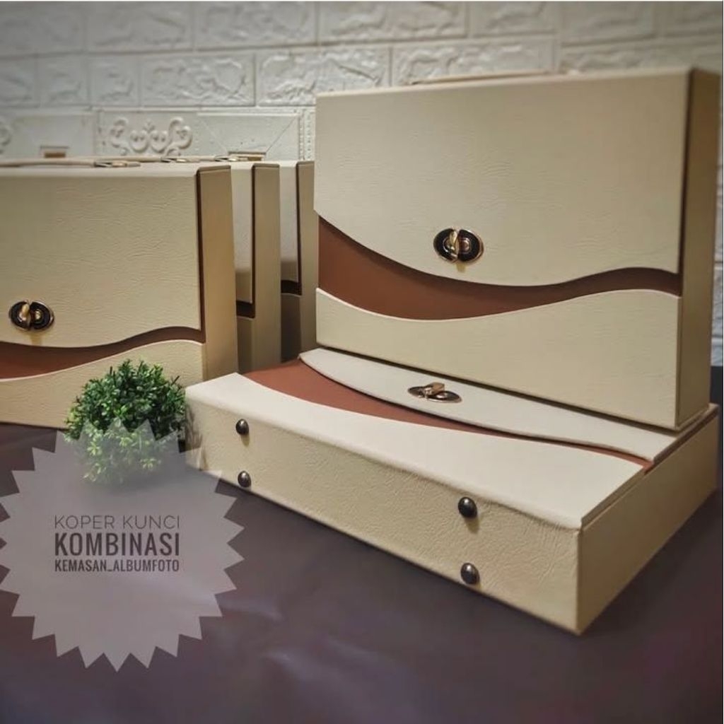 Box album koper kunci 20x30