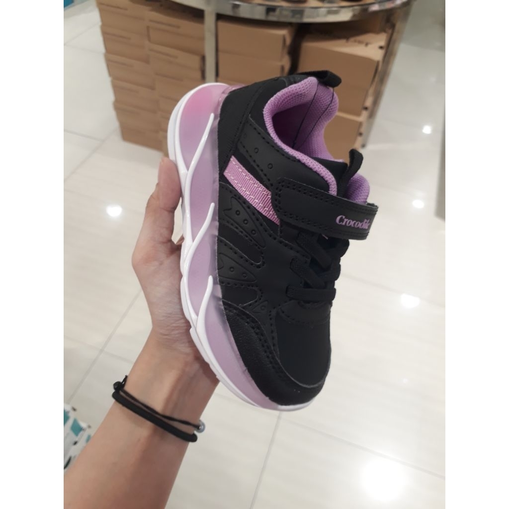 CROCODILE sepatu anak perempuan full led size 25-30