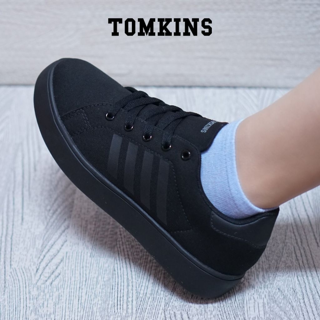 Sepatu tomkins wanita crayon