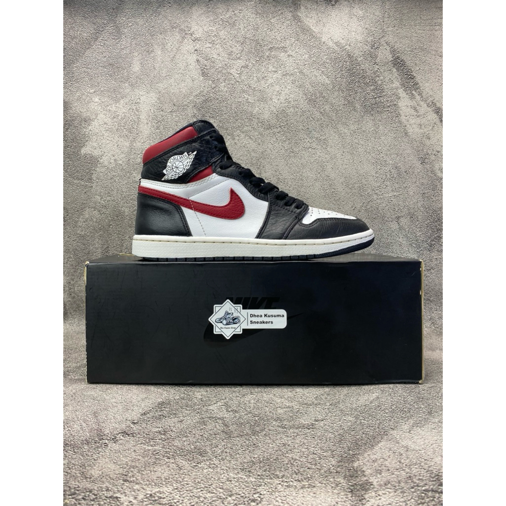 Sepatu Second Air Jordan 1 Retro High OG “Gym Red”  Size 41  Original Guarantee 100%