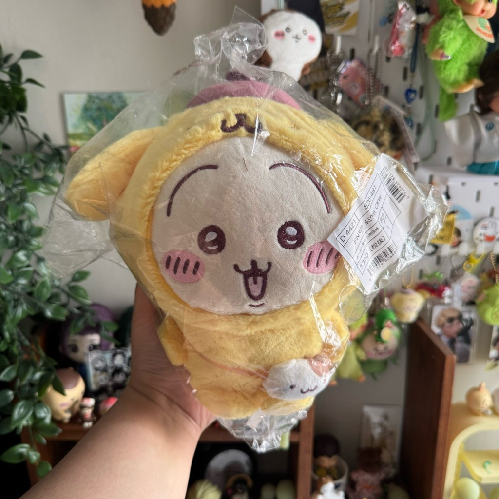 [READY] Chiikawa x Sanrio Usagi Pompompurin Plush