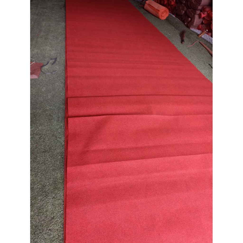 KARPET BLUDRU MERAH//KARPET DEKORASI//KARPET PANGGUNG//UKURAN 2x4 2x3 2x2