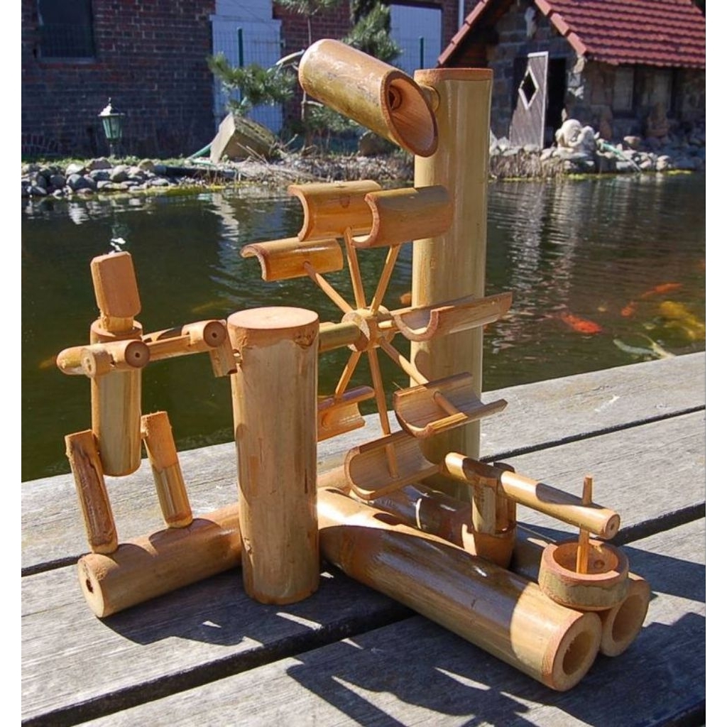 air mancur bambu pancuran bambu kincir air bambu tua mengkilap