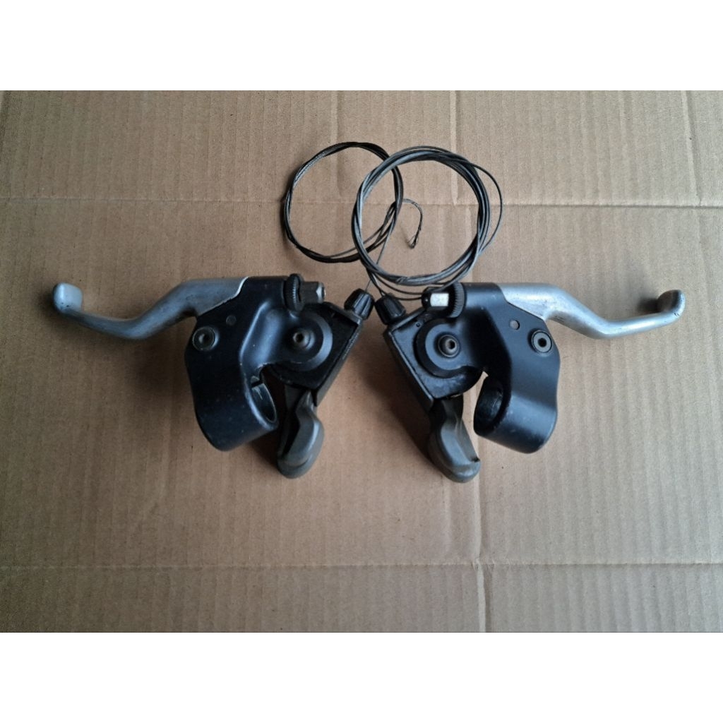 Brakeshifter Shimano Deore Dx 7x3 speed