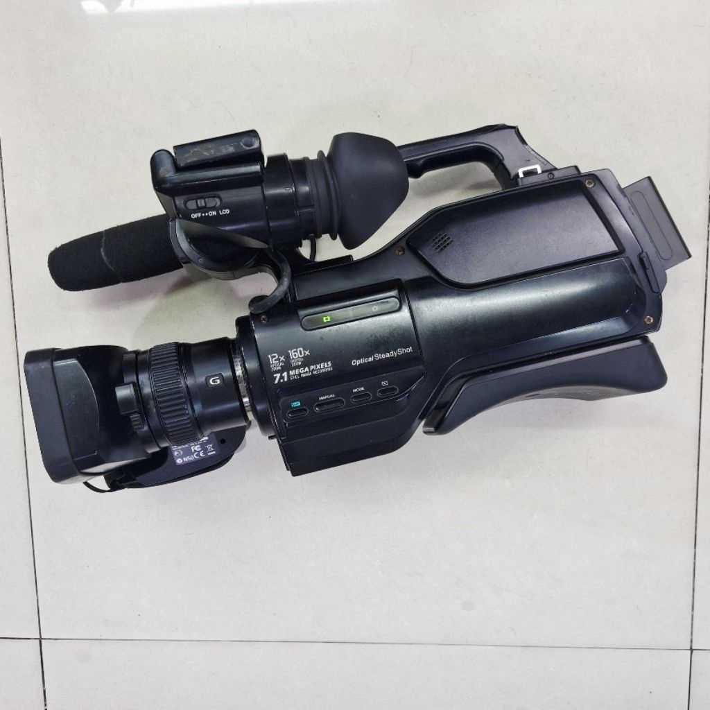 Handycam Sony HXR-MC 1500 HDMI