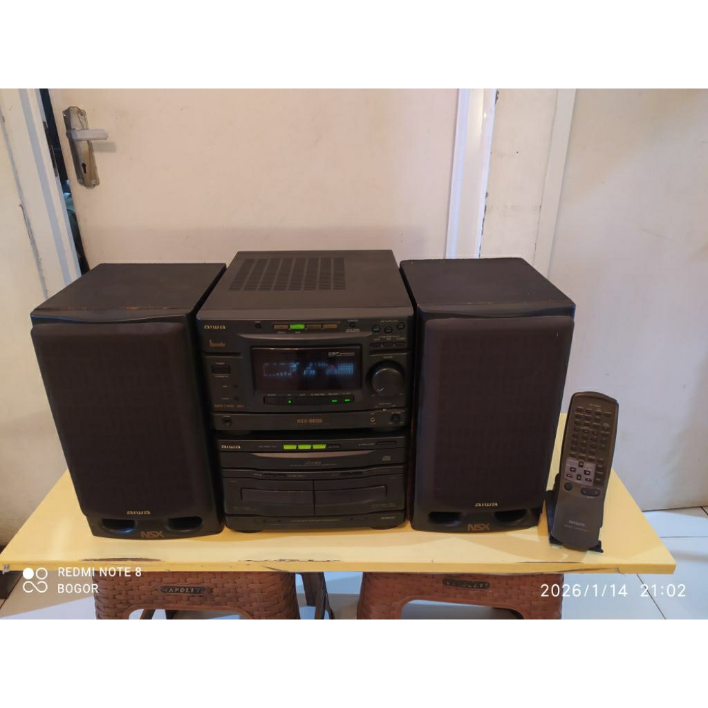 Compo Hi Fi Aiwa NSX D606