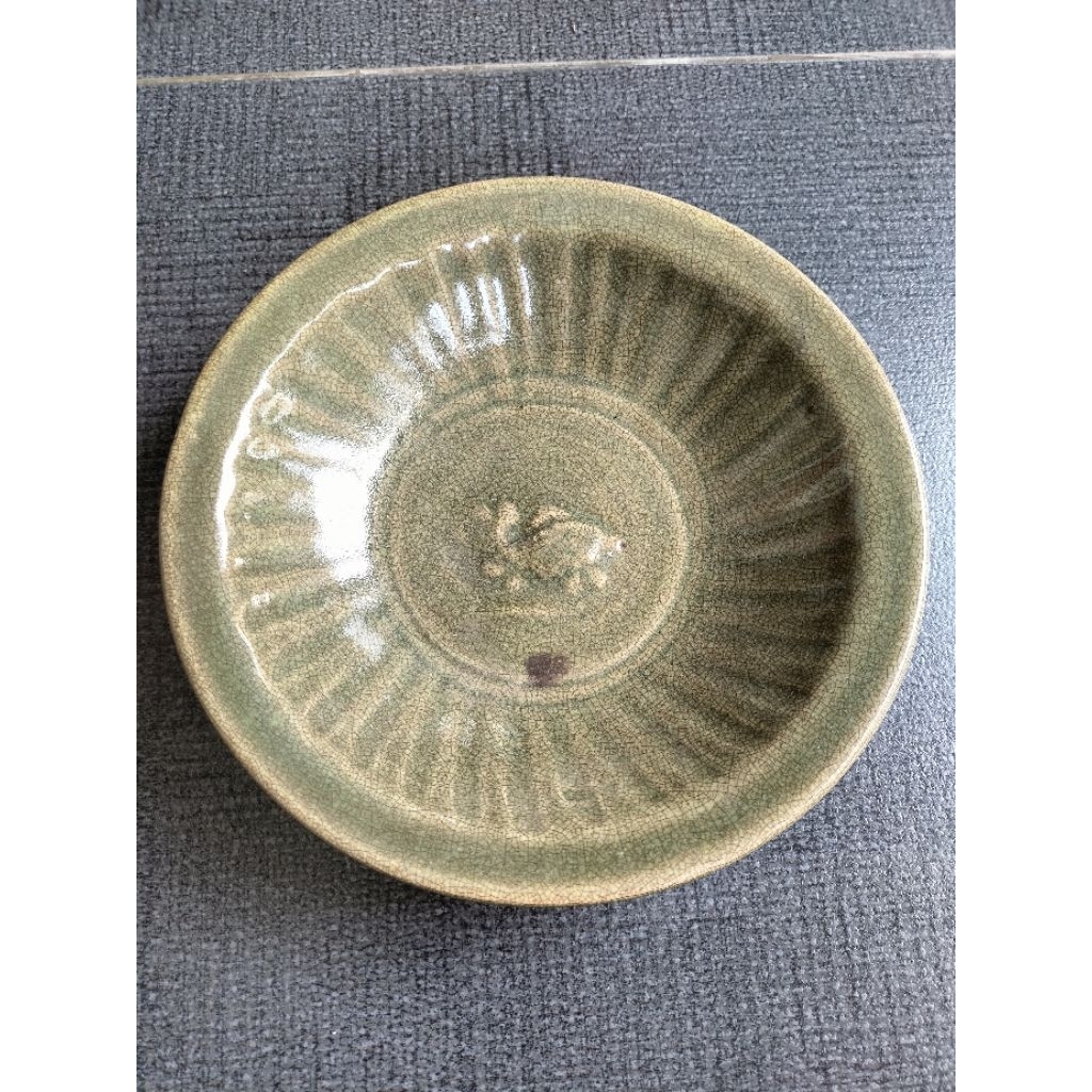 Piring antik china ikan mas hijau celadon dia21cm temuan