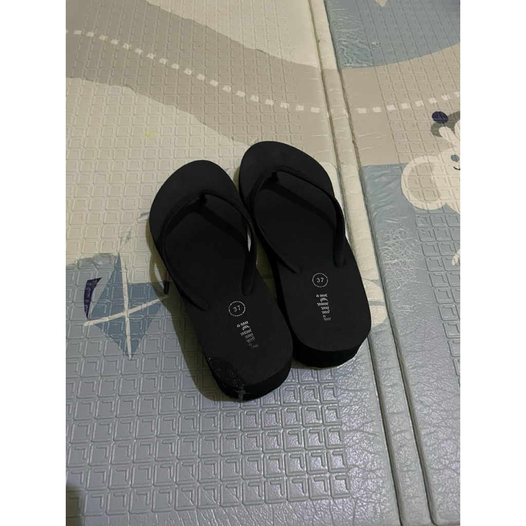 PRELOVED WEDGES RUBI
