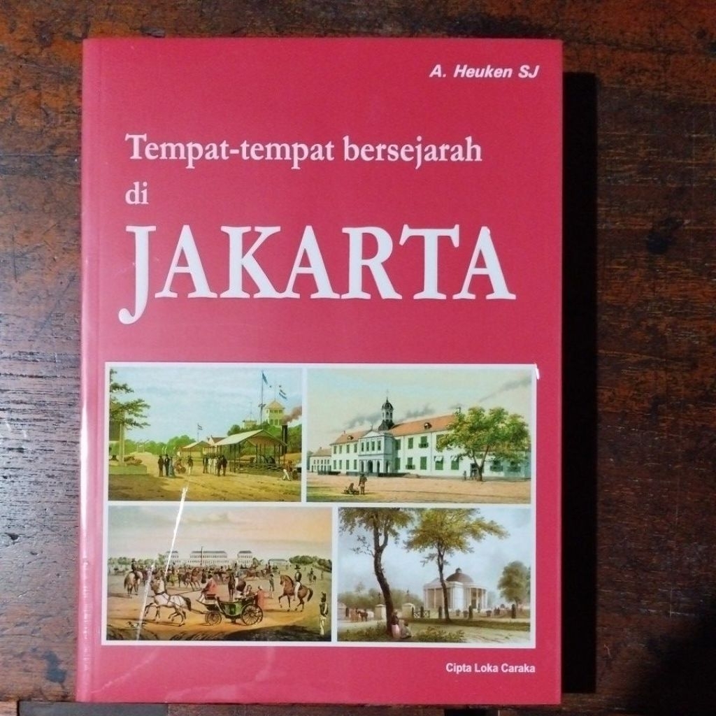 Buku Tempat tempat bersejarah di Jakarta