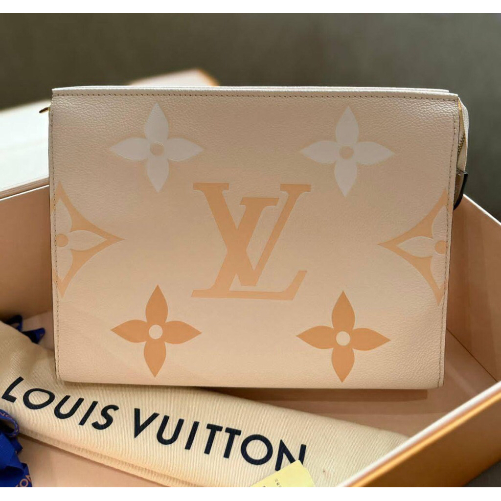 (NBU) LV Toiletry 26 Empreinte Monogram Giant 2021