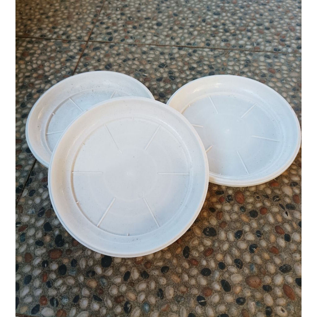 Tatakan Pot Bunga Ukuran 17 cm/ Piringan Pot