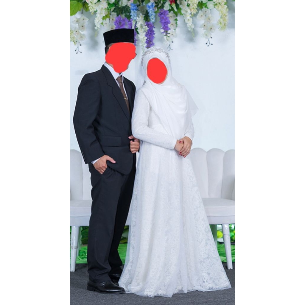 Gaun Pengantin Wanita dan Setelan Jas Pengantin Pria (Warna Sage)