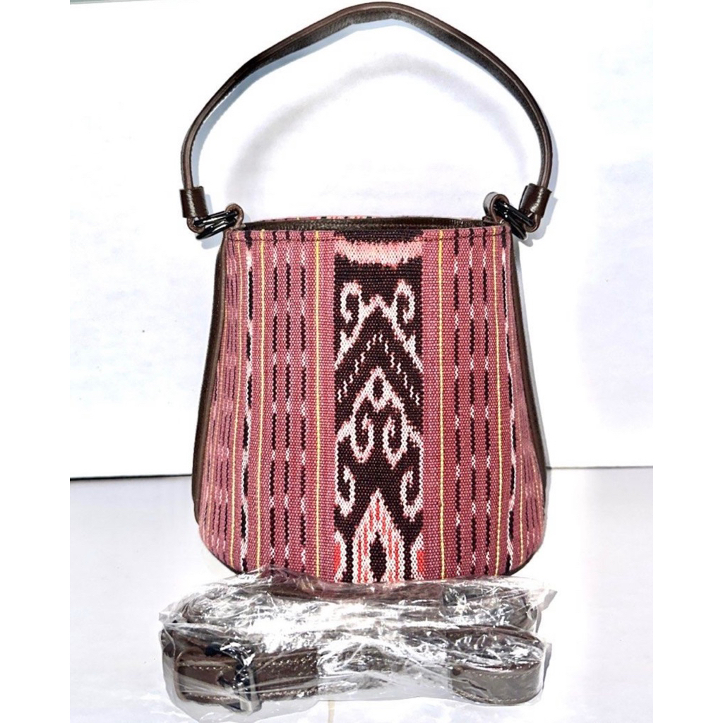 Tas tabung tenun asli NTT
