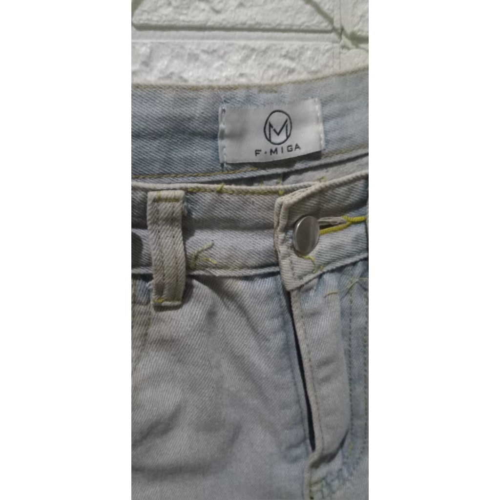 Jeans Wanita F Miga Biru Muda | Preloved Murah