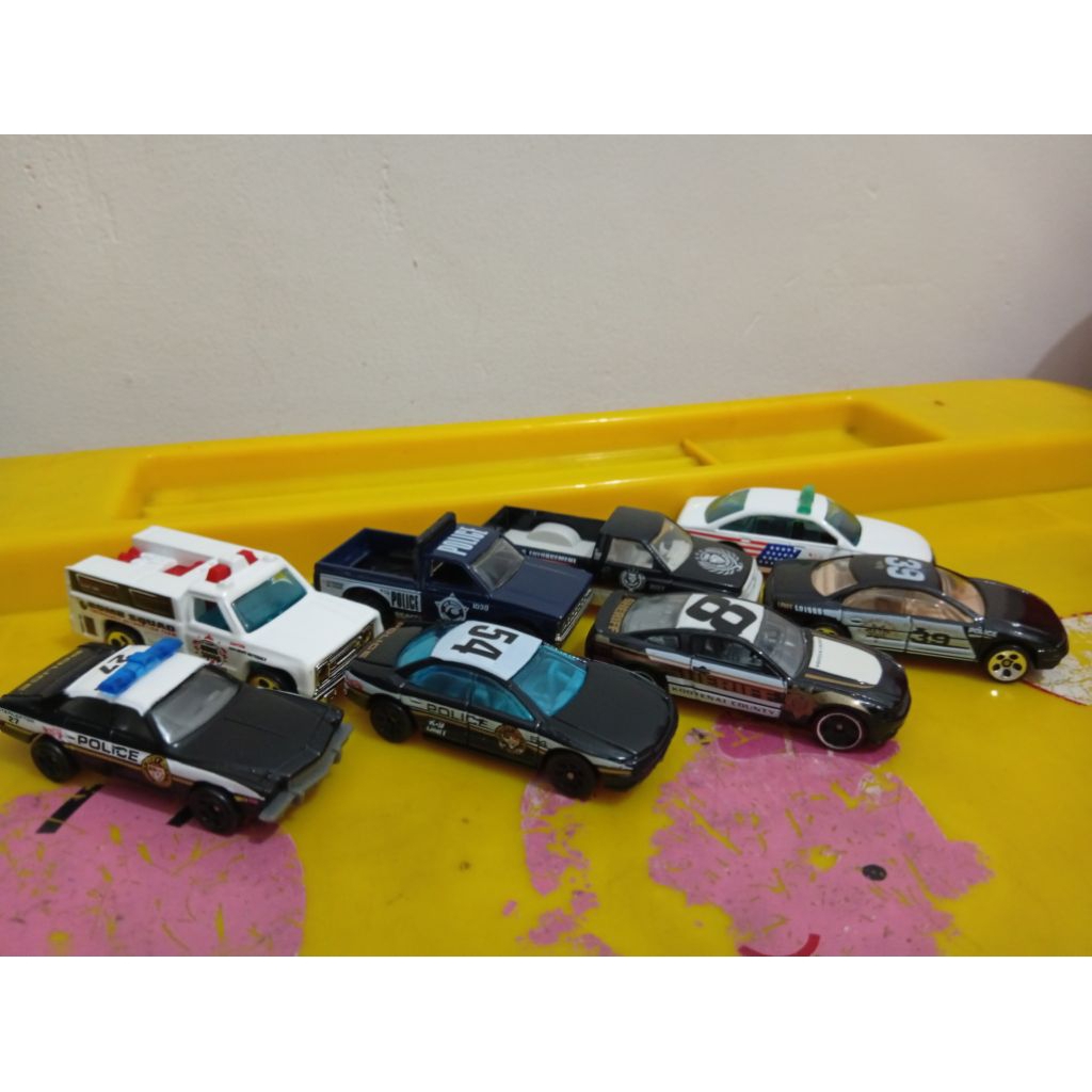 Hotwheels Police Cars/mobil polisi keluaran lama (loose 8 mobil)