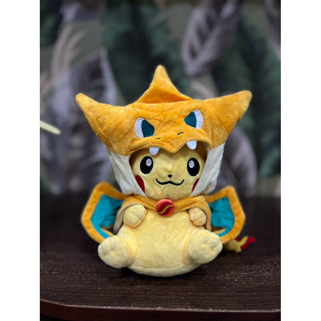 boneka Pikachu kostum