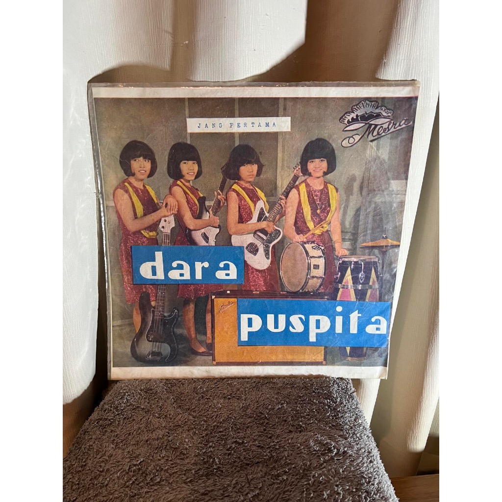 Vinyl Dara Puspita – Jang Pertama / Piringan Hitam Dara Puspita – Jang Pertama