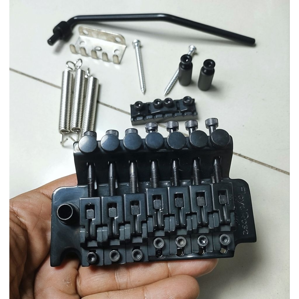 Tremolo gitar Floydrose Special 7 string Black