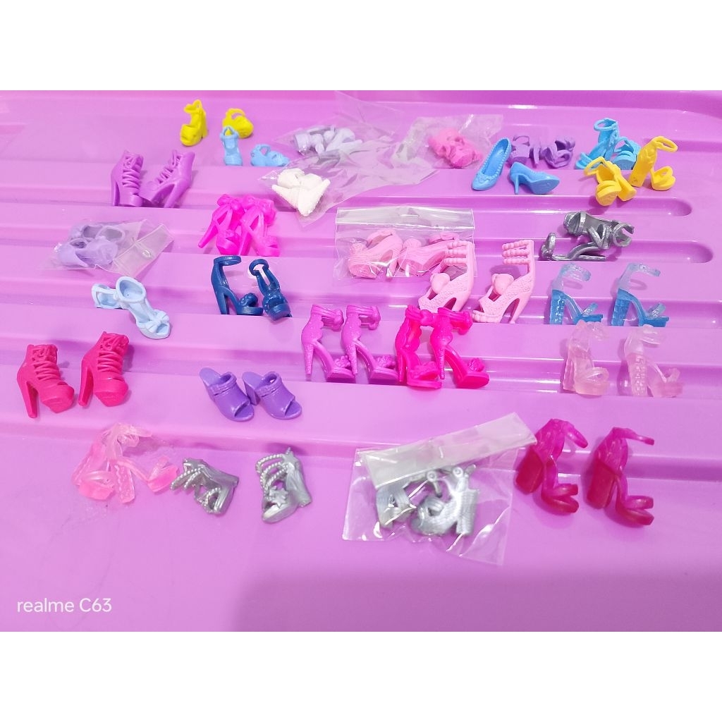 Sepatu Barbie Kaki Jinjit