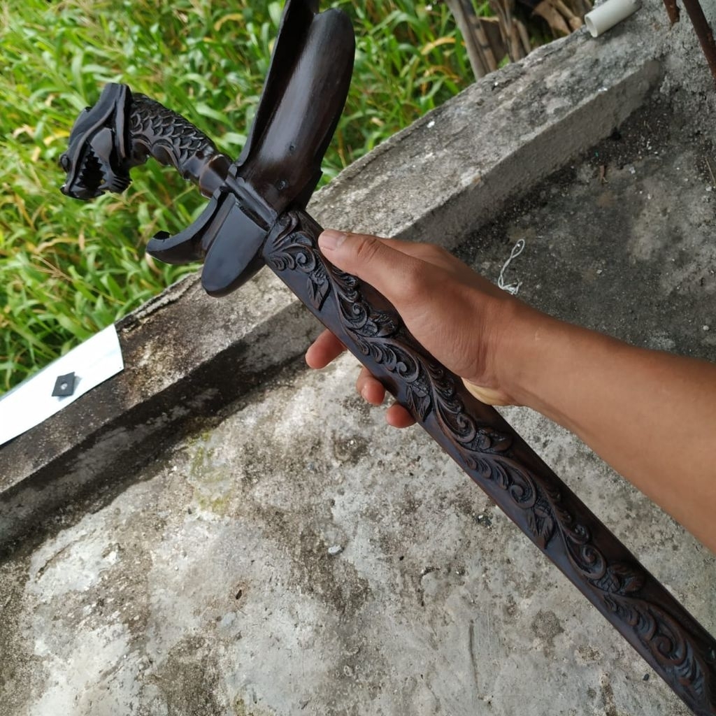 koleksi keris naga jumbo/keris full ukir naga jati