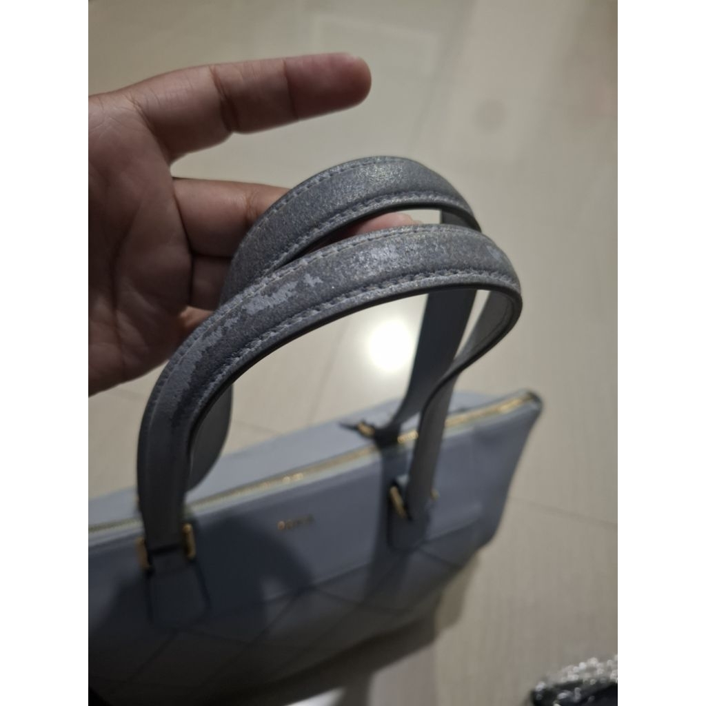 Bonia second Original