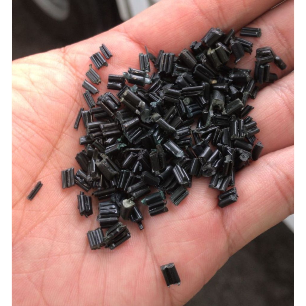 biji plastik peletan PP hitam super untuk inject