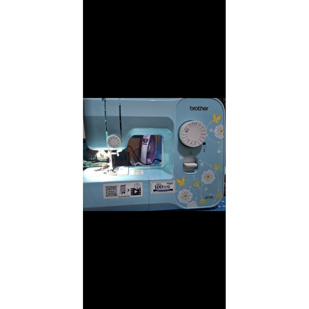 Brother JK17B Mesin Jahit Portable