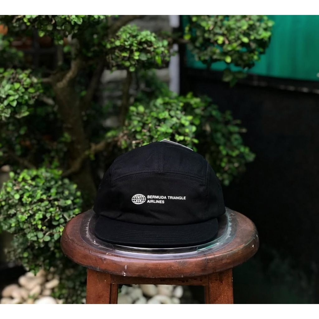 Cotton on Bermuda Triangle Airlines 5 panel Cap Black BNWT ORIGINAL BARANG RESMI STORE