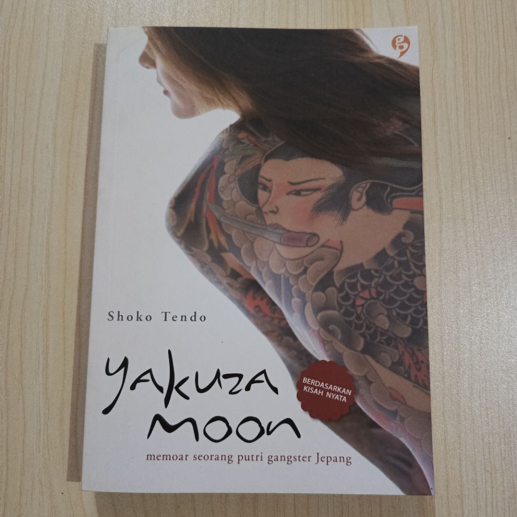 Novel Yakuza Moon Memoar Seorang Putri Gangster Jepang