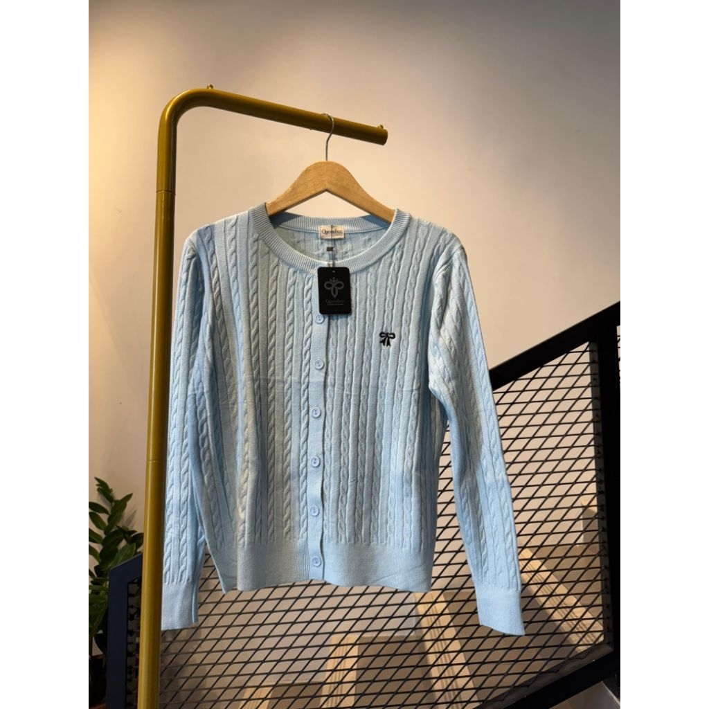 jisoo cardigan by queenbee