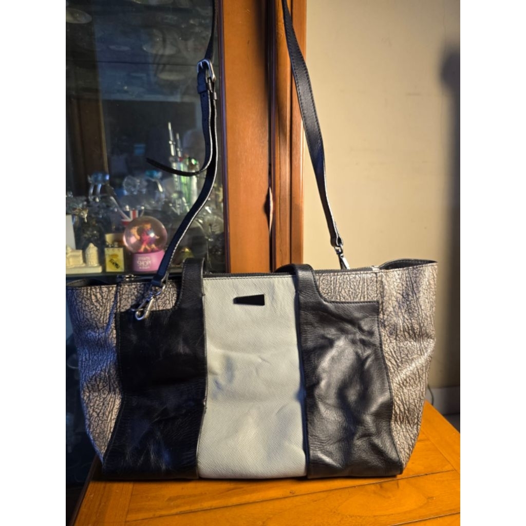 Tas tangan ROUGE & LOUNGE (PreLoved)