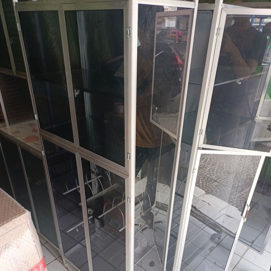 RAK PIRING KACA FULLBOX 2 PINTU BANDUNG READY STOK / LEMARI DAPUR KACA FULLBOX / RAK PIRING MURAH