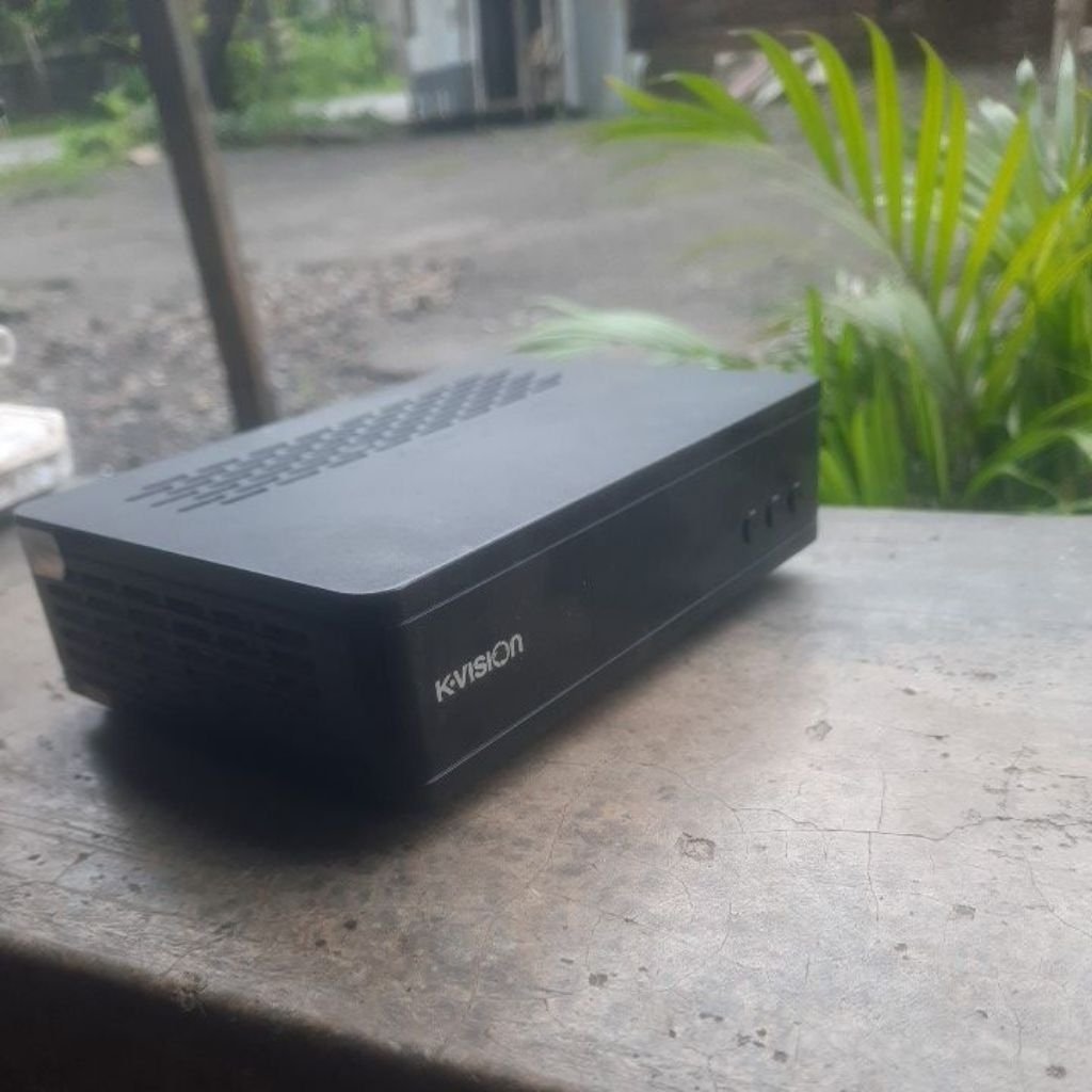 Reciever K-vision K1100 Bekas Normal