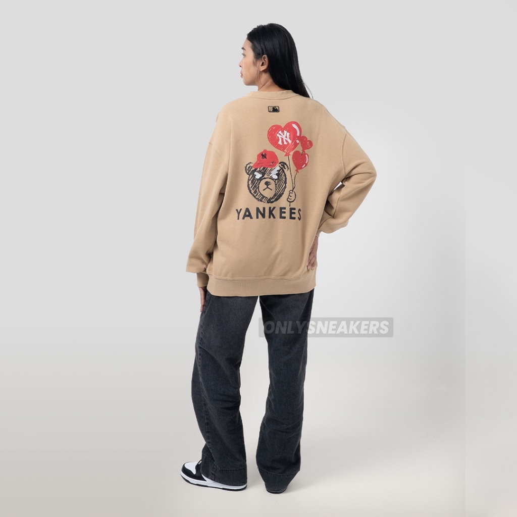 MLB ANGRY BEAR NEW YORK YANKEES BEIGE SWEATSHIRT
