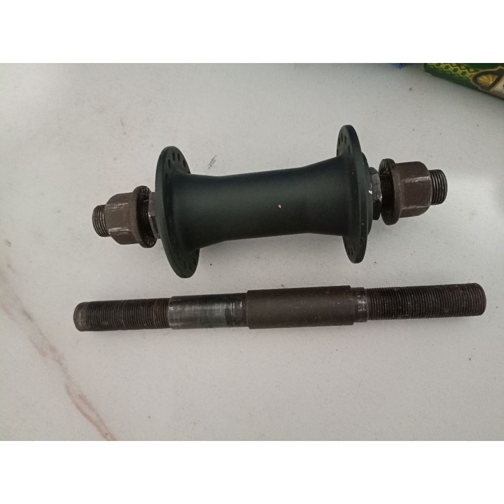 Front hub depan sepeda