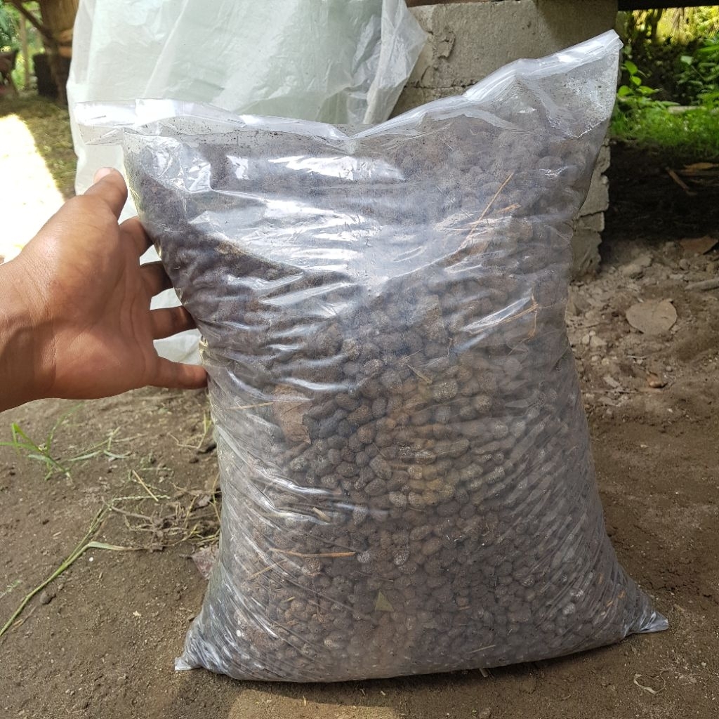 Pupuk Tanaman Kohe Kambing Srintil Kambing Alami Kemasan 5 Liter