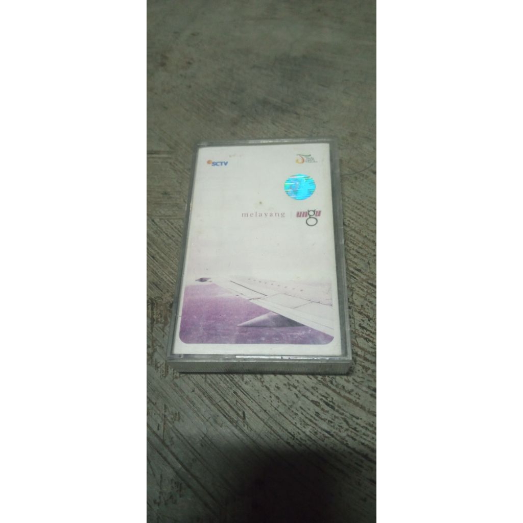 kaset pita Ungu album melayang