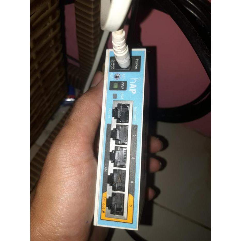 Mikrotik RB951ui-2nd HAP Router Board Normal ( Bekas Bagus )