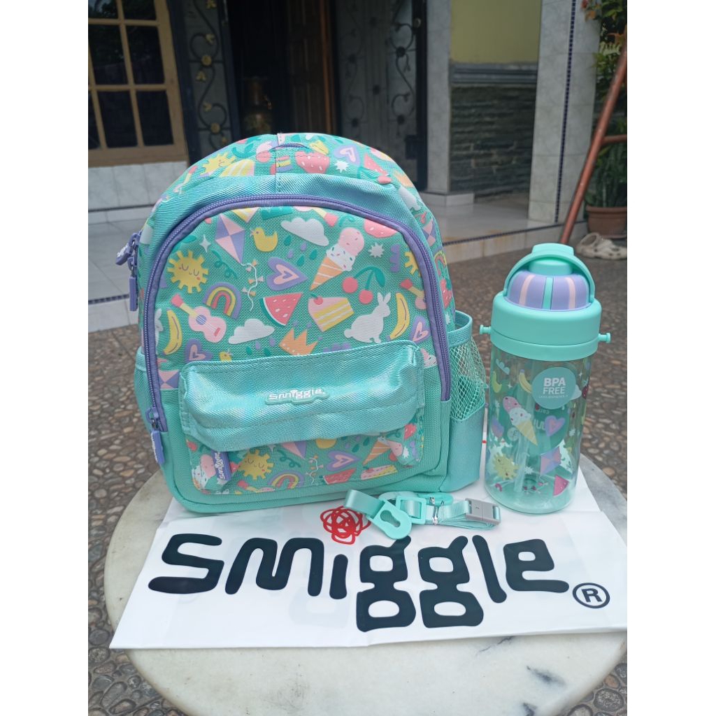 Tas Smiggle set botol