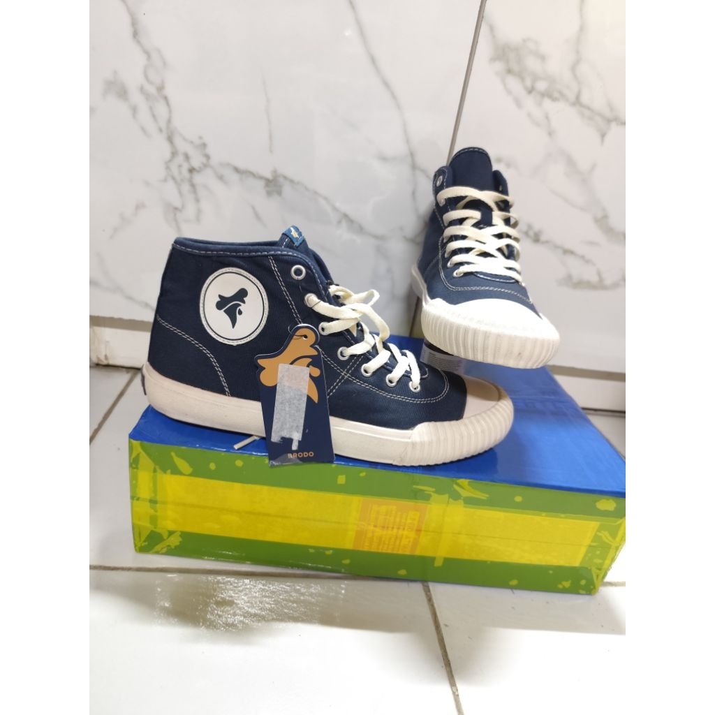 Brodo vulcan hi navy size 41