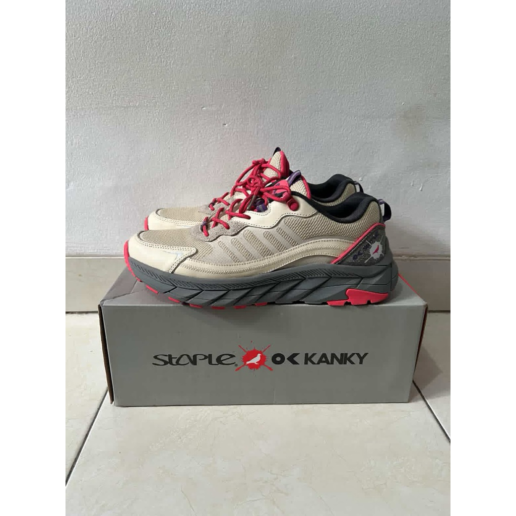 Kanky Exc 02 x Staple