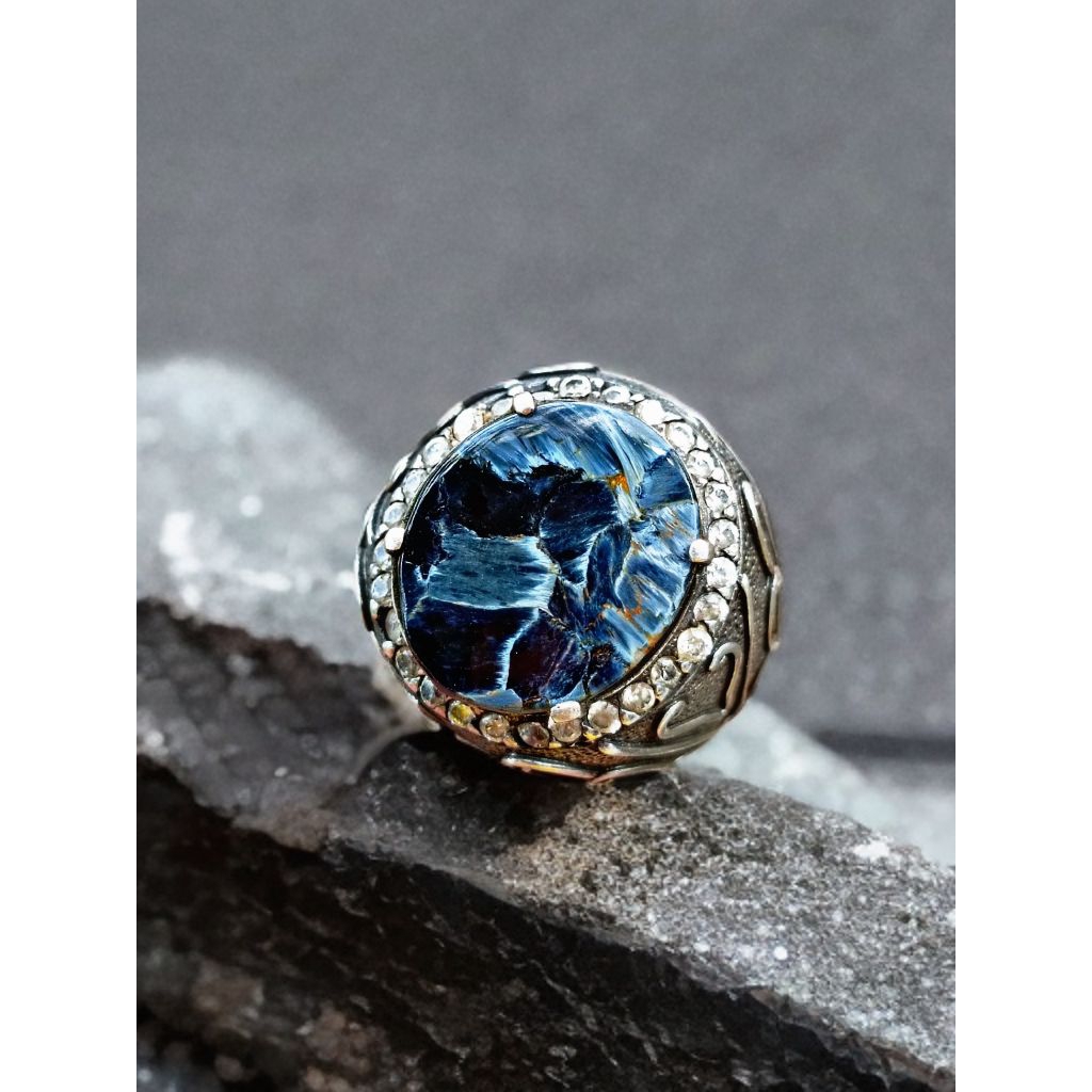 Bulu Macan Biru Blue Pietersite Namibia