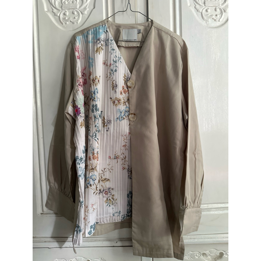 preloved tulipe outer ria miranda x ikyk size L/XL