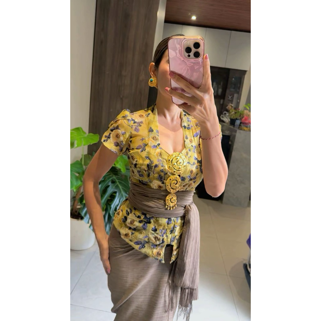 Kain material 3D Emboss ukuran 1.4M Original by Djuwita Kebaya