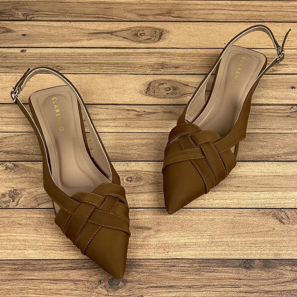 Sepatu Sandal Clarenzo Mules Daymichi Hak 3cm  Ukuran 38 Warna Tan