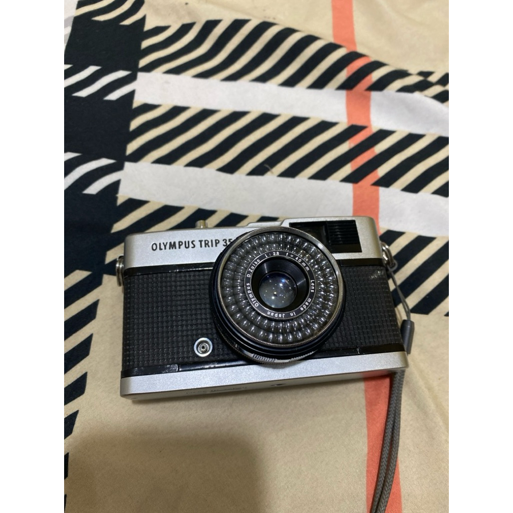 Digicam Canon Ixus,  olympus trip 35, Olympus fe4020, Canon Ixy 20, Canon Ixus 80 is