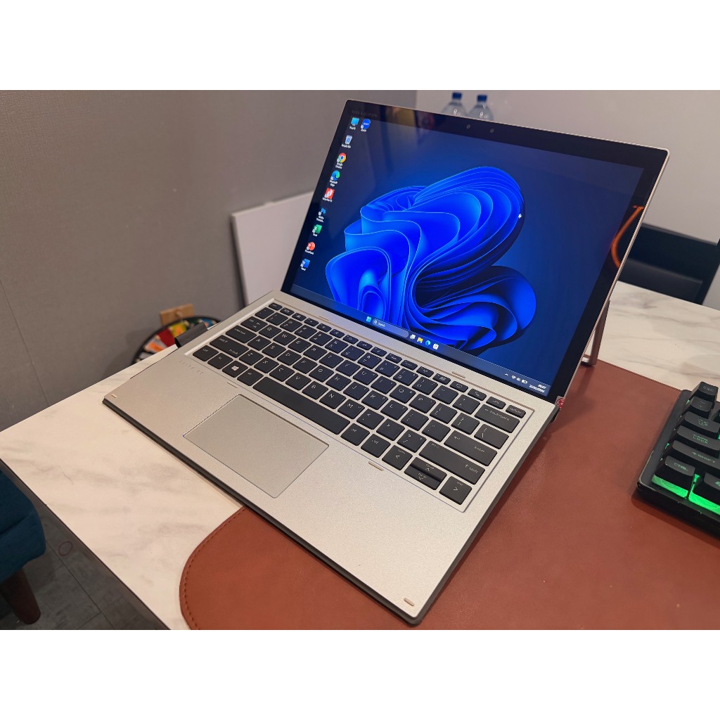 laptop 2in1 Hp elite X2 1013 G3 core i7 8650u | Ram 16GB | SSD 256G | Touchscreen