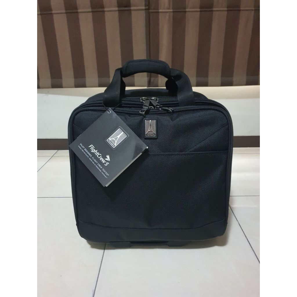 Travelpro FlightCrew5 Horizontal Rolling Overnighter | Tas Pilot Koper Terbang Pilot Briefcase Pilot