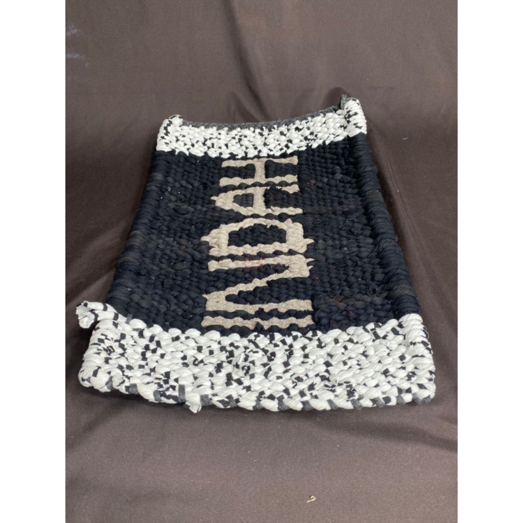 KESET INDAH KAIN TEBAL/KESET KAMAR MANDI ANYAM MENYERAP AIR