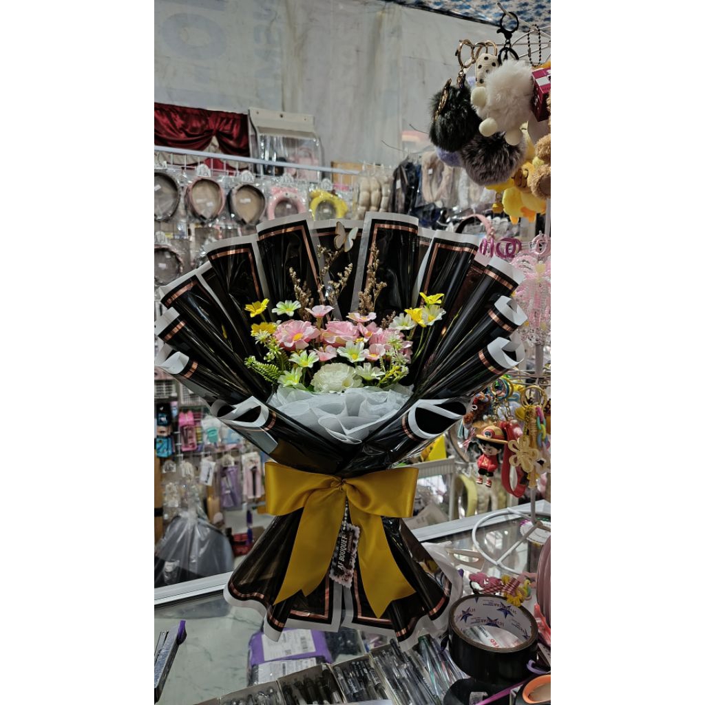 BOUQUET BESAR BUNGA WISUDA ULTAH